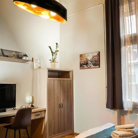 Pasti Central Apartment. ديبريتْسين المظهر الخارجي الصورة